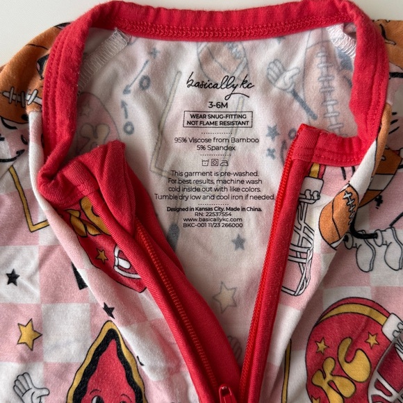 Kansas City Chiefs Baby Bundle 6 Months - Picture 15 of 16